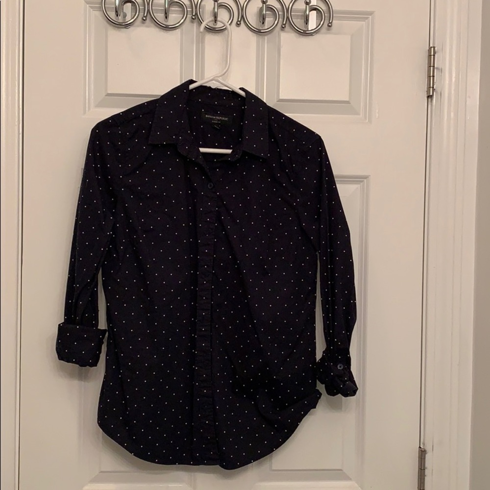 Women’s Banana republic classic fit button down